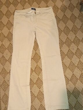 American Eagle Outfitters Cream/Beige Straight-Leg Pants